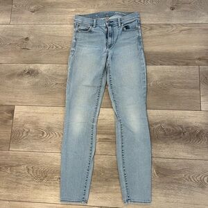 Gap 1969 Skinny Jeans
